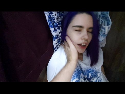 ❤️ Vaig trobar la meva germana a l'armari i la vaig ajudar a correr-se ☑ Porno al ca.virtsextor.ru ❌❤